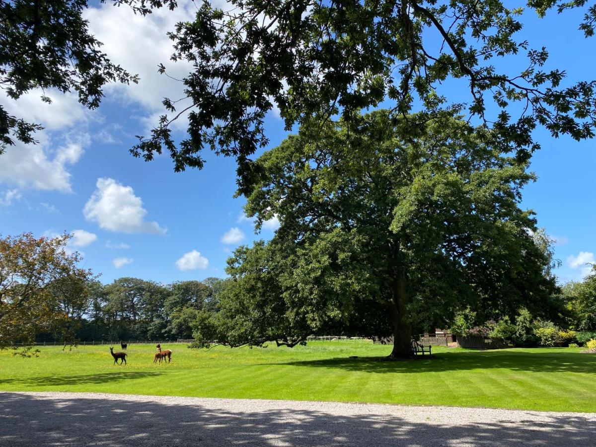 Singleton Lodge Country House Hotel Poulton-le-Fylde Εξωτερικό φωτογραφία