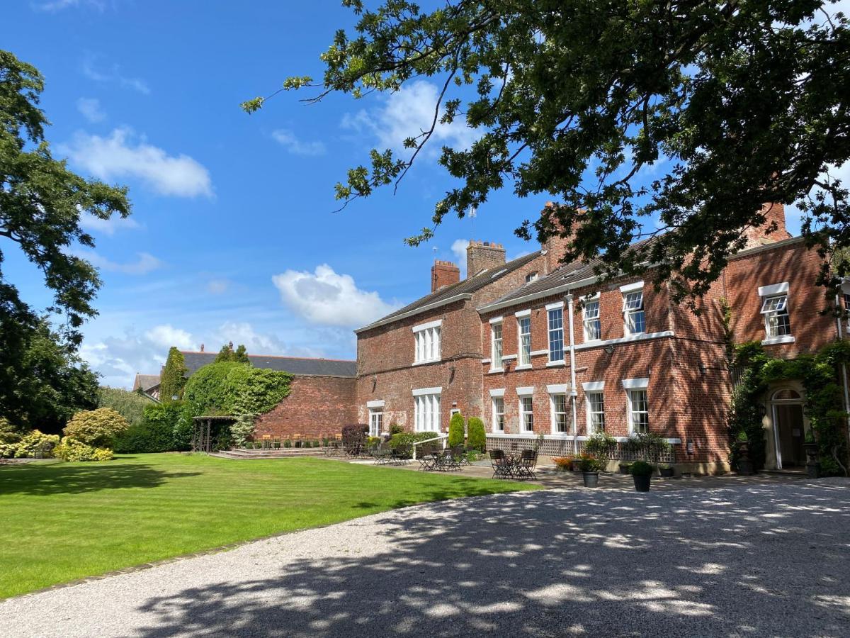Singleton Lodge Country House Hotel Poulton-le-Fylde Εξωτερικό φωτογραφία