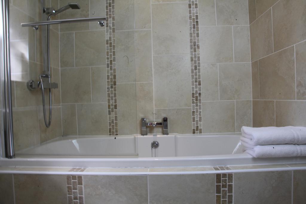Singleton Lodge Country House Hotel Poulton-le-Fylde Δωμάτιο φωτογραφία
